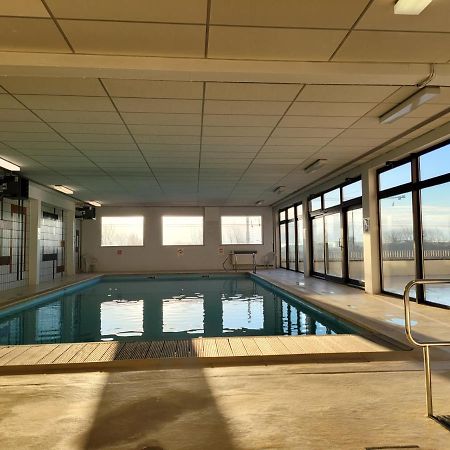 Studio 405 Op Zeedijk Met Frontaal Zeezicht 4De Verdiep Middelkerke Bagian luar foto